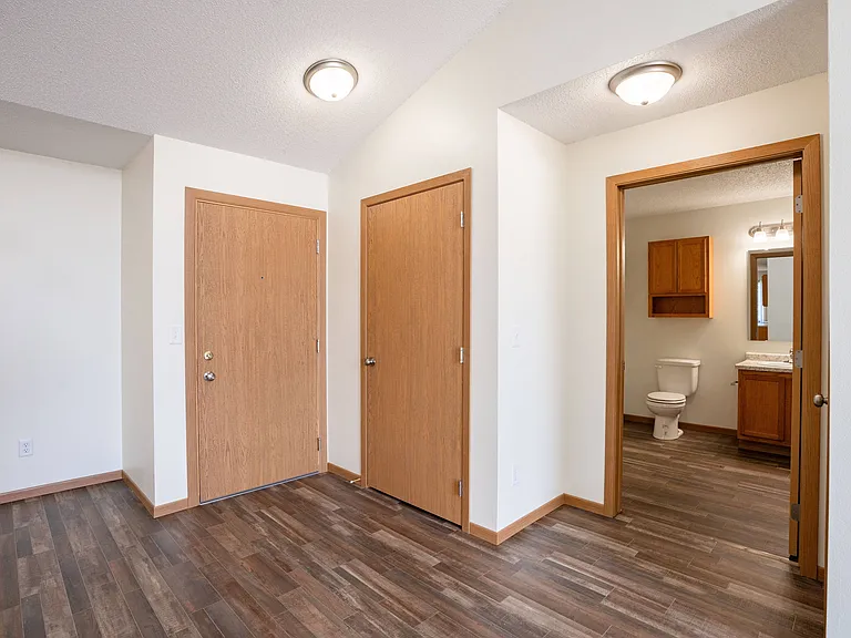 Bismarck, ND Sierra Ridge Apartments | 22A | Entry