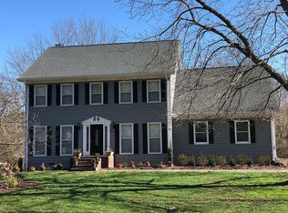 180 Willow Glenn Dr, Marietta, GA 30068