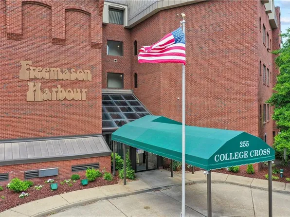 255 College Cross APT 79, Norfolk, VA 23510