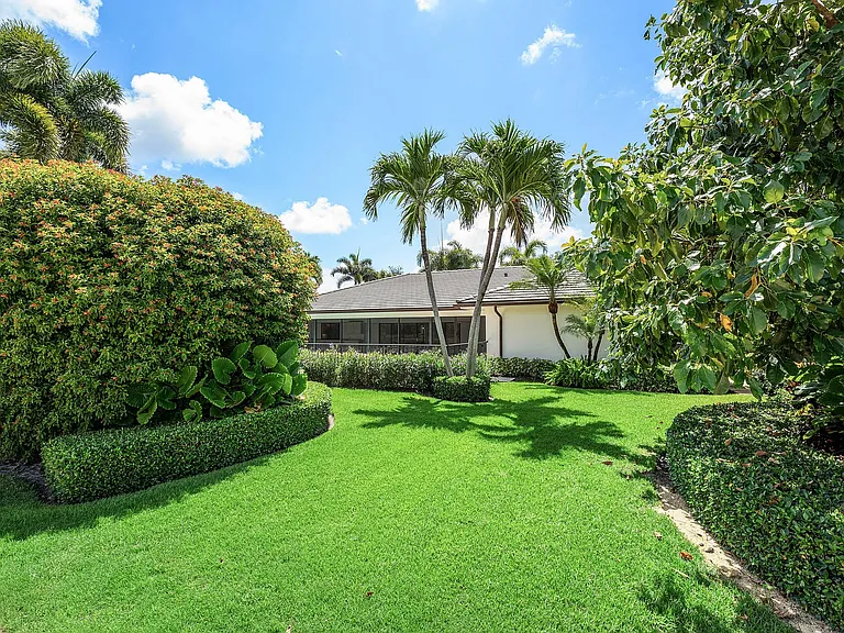 1851 Thatch Palm Dr — Photo 40