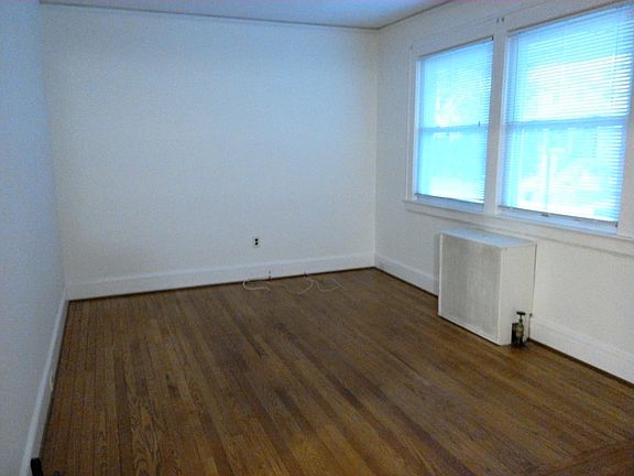5th image of 15 Bellevue Avenue # First Floor