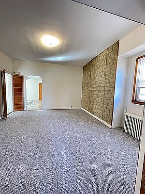 1st image of 180 Jewett Ave #3