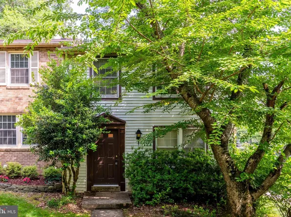 11550 Ivy Bush Ct, Reston, VA 20191