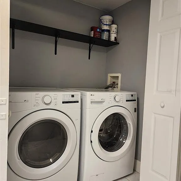 206 E South St #6034 — Photo 12
