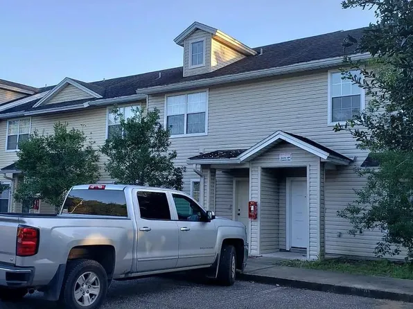 6324 Kimberly Ln, Jacksonville, FL 32210