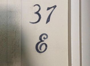 37 Gulf Stream Dr #E, Reading, PA 19607