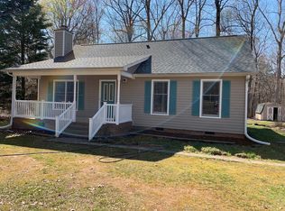 208 Hoover Rd, Mebane, NC 27302