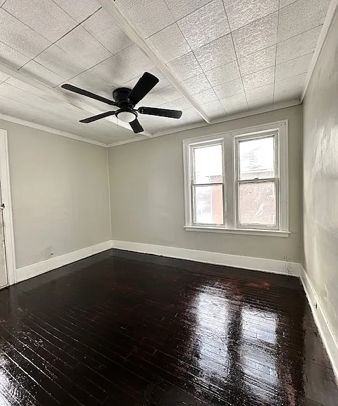 2427 Ford St — Photo 5