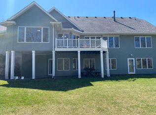 9736 Vale St NW, Coon Rapids, MN 55433