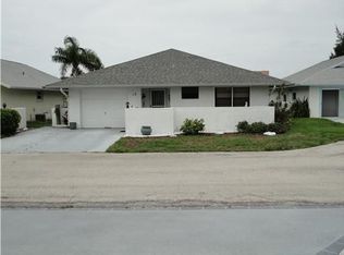 23 Aqua Ra Dr, Jensen Beach, FL 34957
