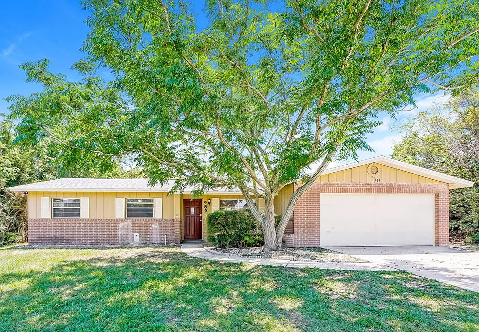 989 E Normandy Blvd