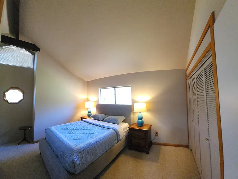 270 E Foothill Blvd — Photo 44