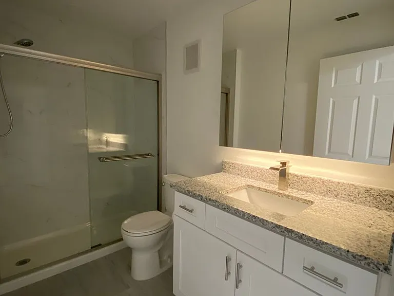 5455 Vineland Rd #3310 — Photo 15
