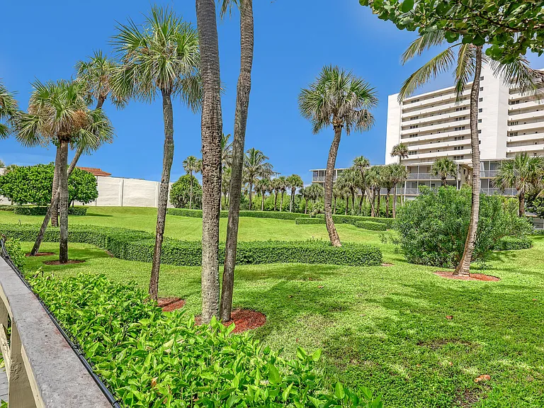 3400 N Ocean Dr #101 — Photo 34