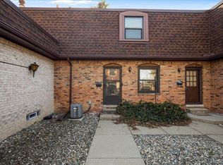 5055 Crooks Rd APT 17, Royal Oak, MI 48073