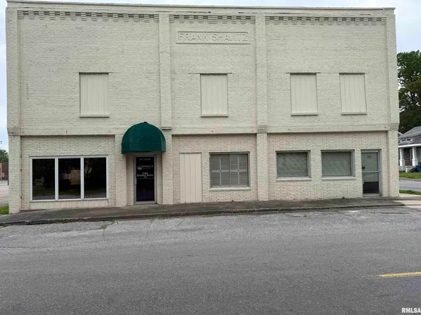 520 S McKinley St, Harrisburg, IL 62946