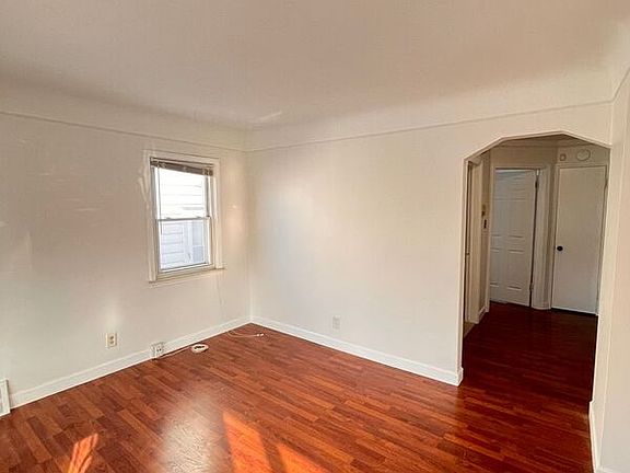 4th image of 2324 Progress Ave