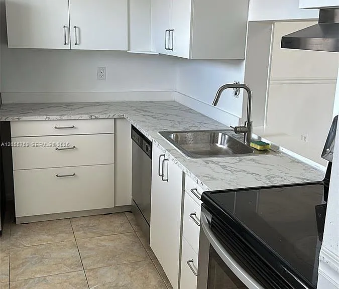 2800 NW 56th Ave #B403 — Photo 1