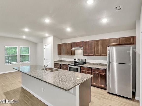4th image of 5593R Casavedra Ct