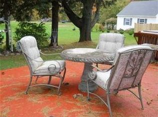 23 High St, Hallowell, ME 04347