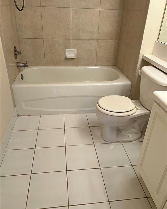 1st image of 1280 Wildwood Lakes Blvd APT 105