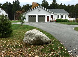 86 Journeys End Ln, Surry, ME 04684