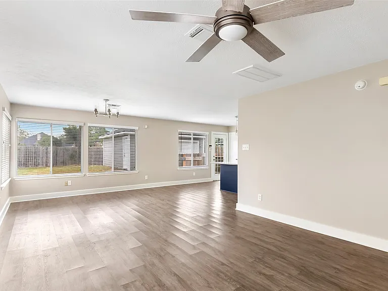 19106 Spruce Bough Ln — Photo 18