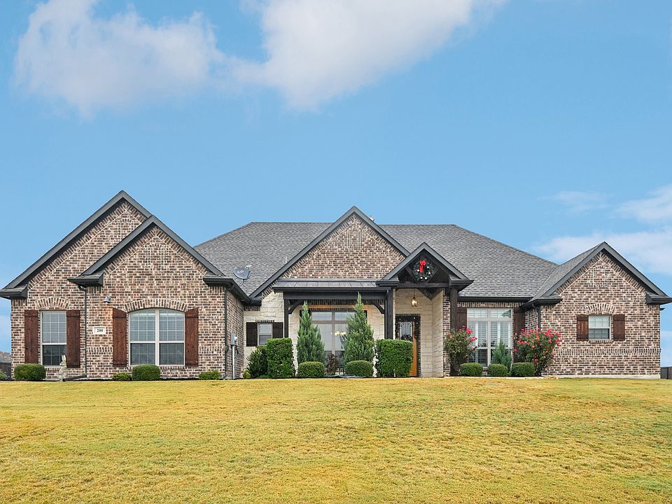 1st image of 200 Firewheel Dr