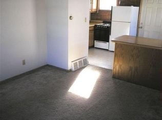 1621 4th Ave N, Grand Forks, ND 58203