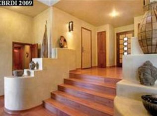7118 Westmoorland Dr, Berkeley, CA