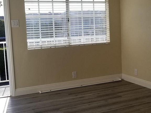 4th image of 2766 Pierpont Blvd