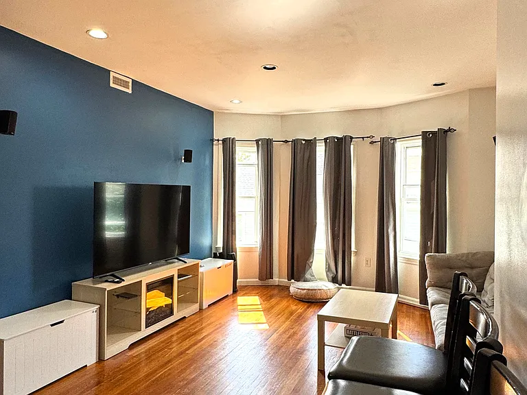 16 Gould Ave #2 — Photo 7