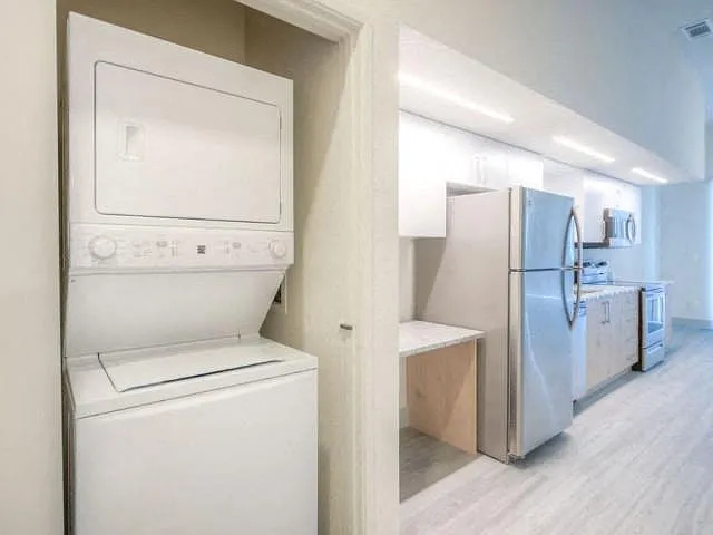 Lofts at South Lake — Photo 7