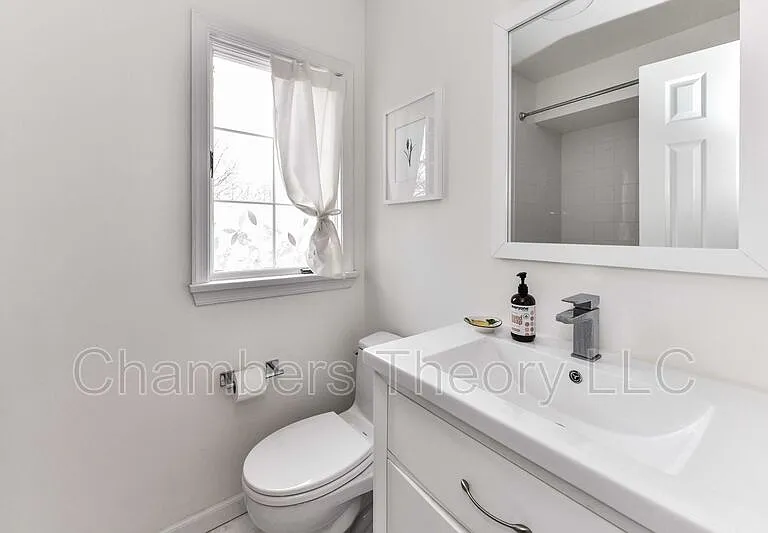 509 S Saint Asaph St — Photo 23