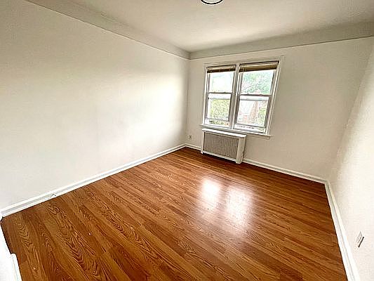 3rd image of 21-17 47th St #2