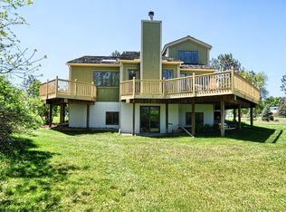 1422 N Long Lake Rd, Fenton, MI 48430