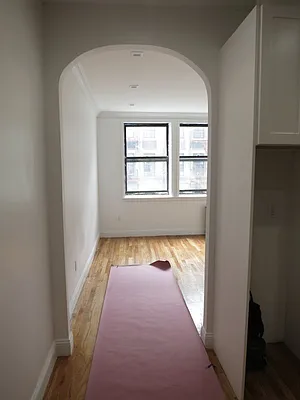 Rented by Bohemia Realty Group | media 18