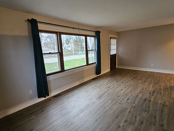 5th image of 5710 Elm Ave