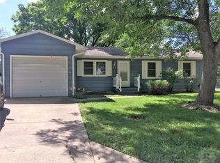31 Park Ln, Clear Lake, IA 50428