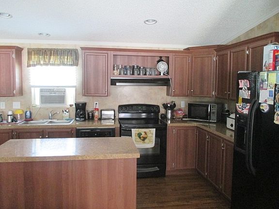 2nd image of 808 County Road 146 W