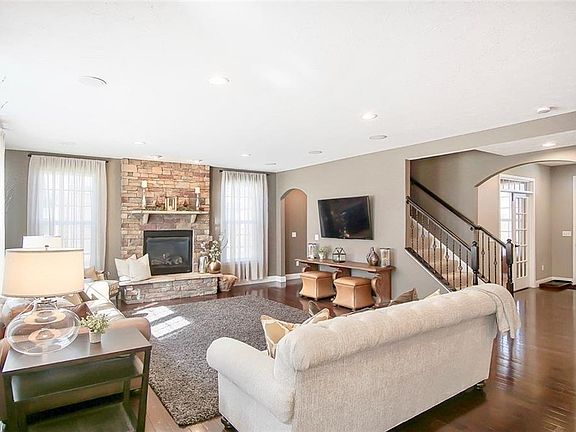 5th image of 10175 Morgan Grey Ct