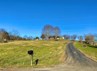 1235 Beaver Dam Rd, Hillsville, VA 24343
