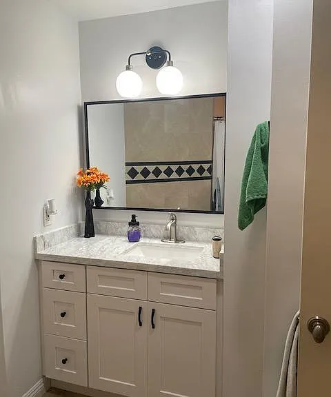 2414 Front St #3X — Photo 13