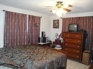 5th image of 310 Clarissa Ct
