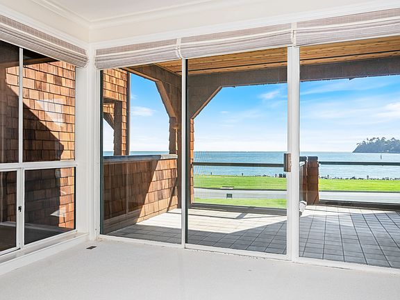4th image of 206 Paradise Dr