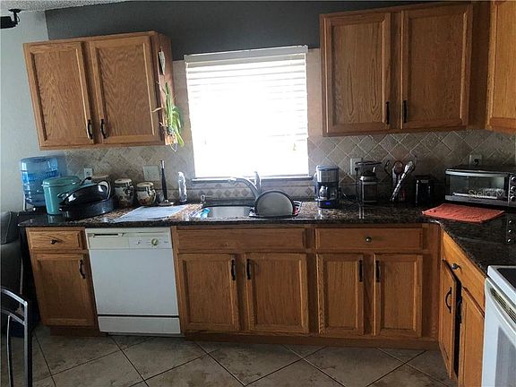 2nd image of 827 Bristol Forest Way
