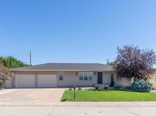 1212 Steven Dr, Hays, KS 67601