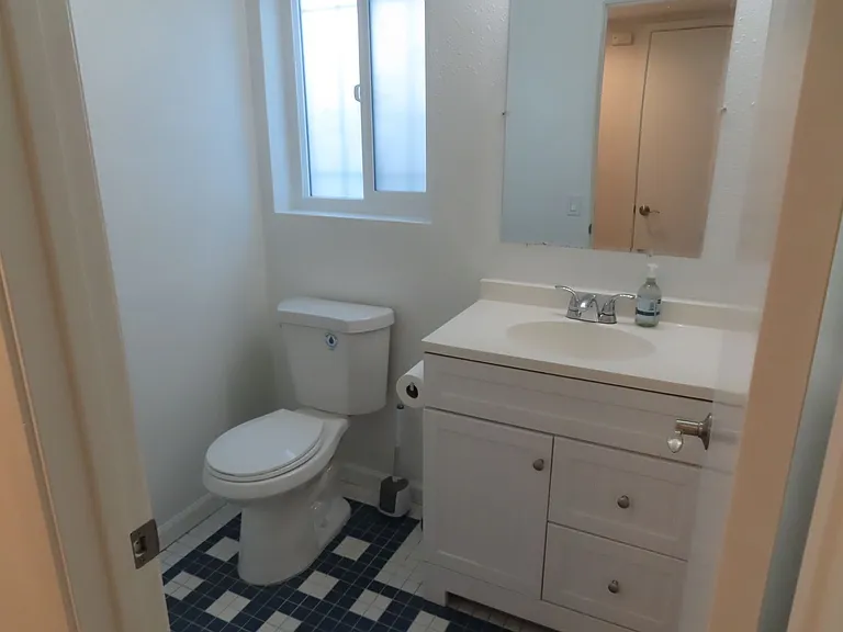 2160 Leighton Ct — Photo 11
