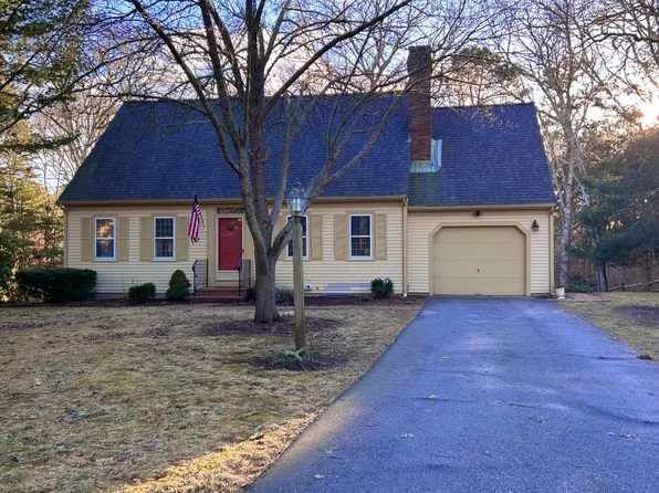 29 Eastover, South Dennis, MA 02660