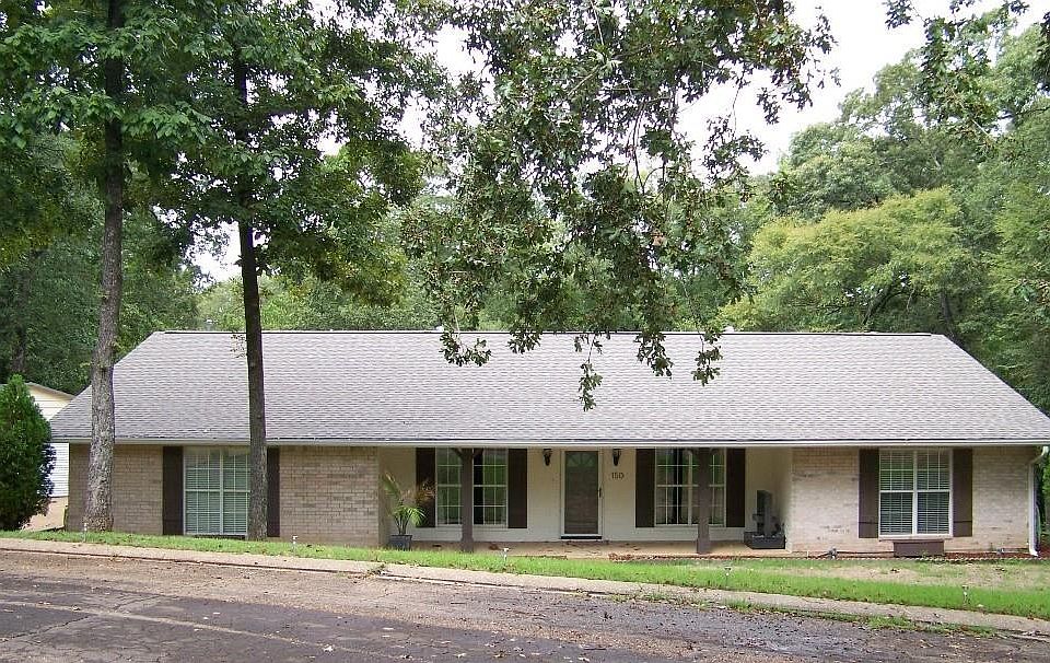 1st image of 150 Dogwood Dr